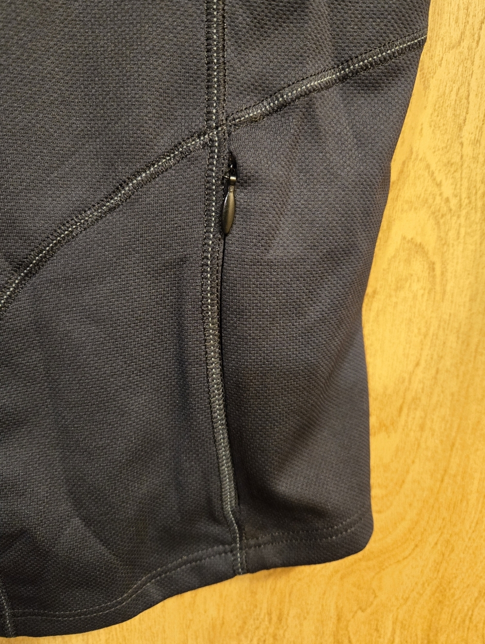 L.L. Bean Dri-fit Athletic Shirt Black Short Sleeve Size Womens Large - Picture 4 of 8
